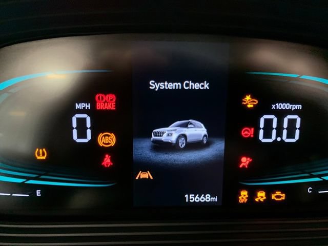 Certified 2026 Hyundai Venue SEL FWD image 31
