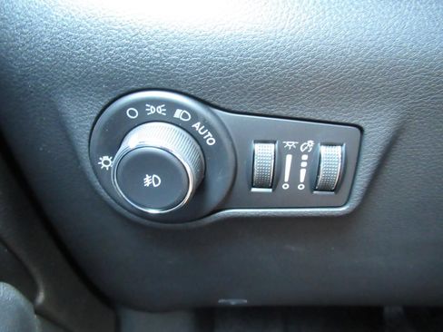 New 2026 Jeep Compass Latitude AWD/4WD image 21