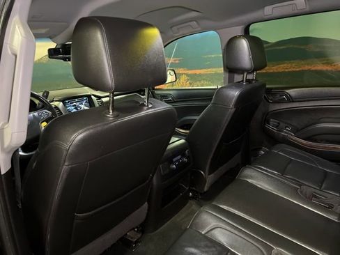 Used 2018 Chevrolet Suburban LT image 52