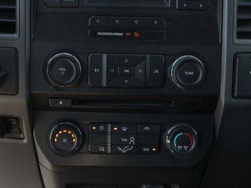 Used 2017 Ford F250 XL w/ Power Equipment Group image 18