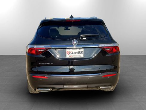 Used 2024 Buick Enclave Premium image 8
