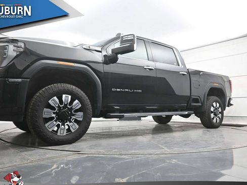 Used 2024 GMC Sierra 2500 Denali w/ Denali Reserve Package image 17