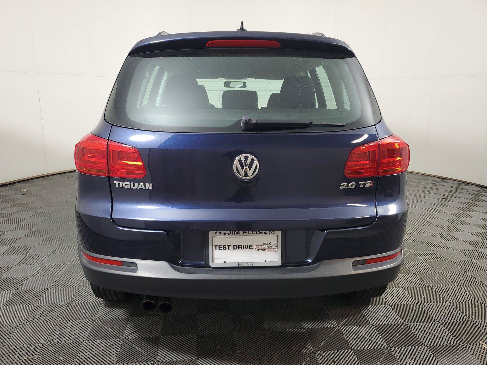 Used 2015 Volkswagen Tiguan S FWD image 5