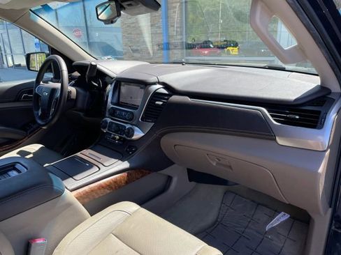 Used 2017 Chevrolet Tahoe Premier AWD/4WD image 28