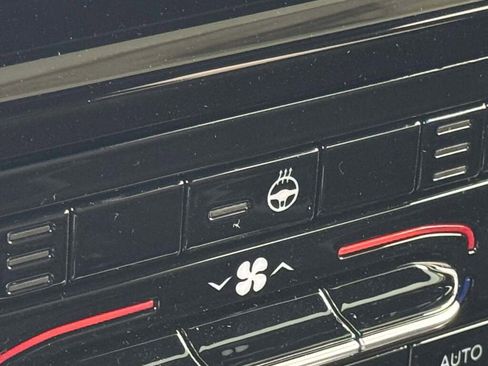 New 2025 Jeep Grand Cherokee Limited image 35