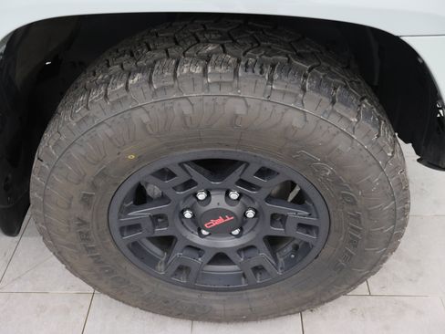 Used 2023 Toyota 4Runner TRD Off-Road Premium w/ Off Road Premium Plus Package image 3