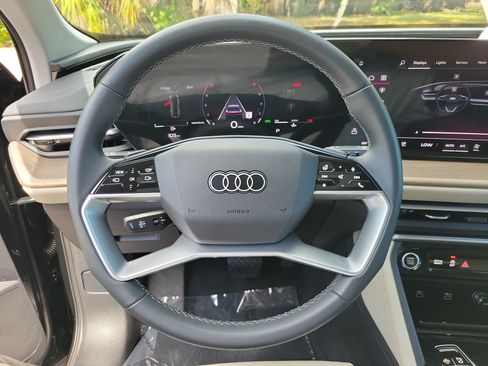 Certified 2025 Audi Q5 Premium Plus w/ Premium Plus AWD/4WD image 30