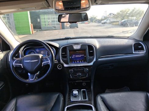 Used 2015 Chrysler 300 Limited w/ Driver Convenience Group AWD/4WD image 17