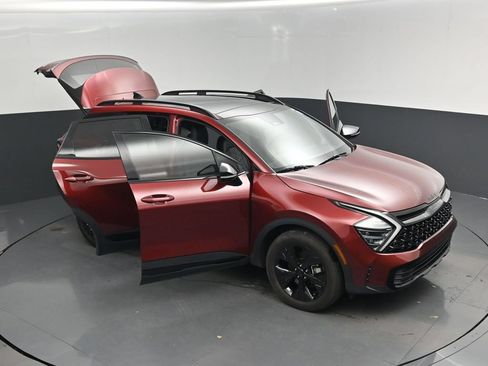 Certified 2025 Kia Sportage X-Line w/ Premium Package AWD/4WD image 19