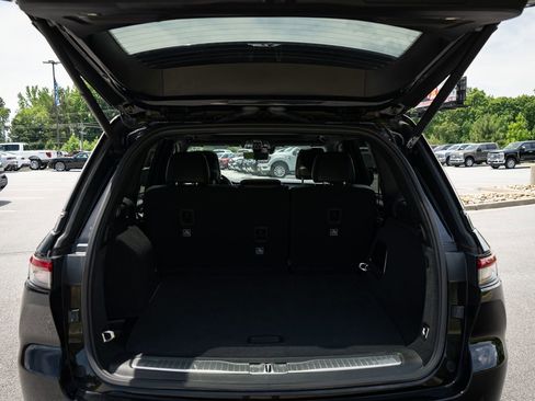 Used 2023 Jeep Grand Cherokee Summit w/ Adv Protech Group IV AWD/4WD image 9