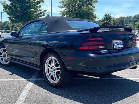 Used 1994 Ford Mustang GT RWD image 6