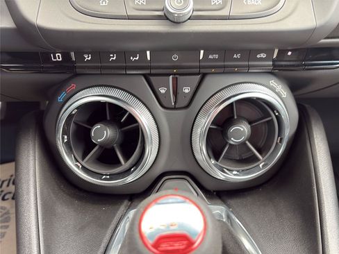 Used 2018 Chevrolet Camaro SS RWD image 23