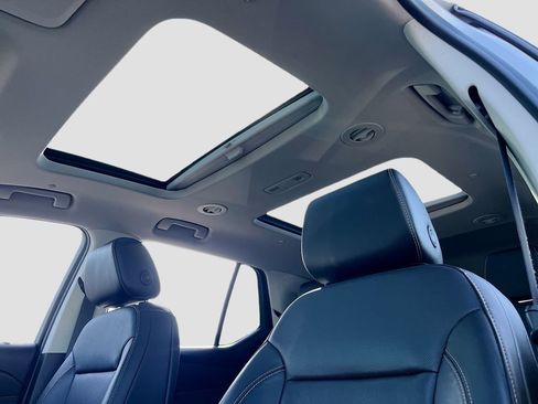 Used 2020 Chevrolet Traverse Premier w/ Redline Edition image 22