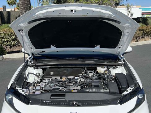 Used 2025 Toyota Camry SE image 21