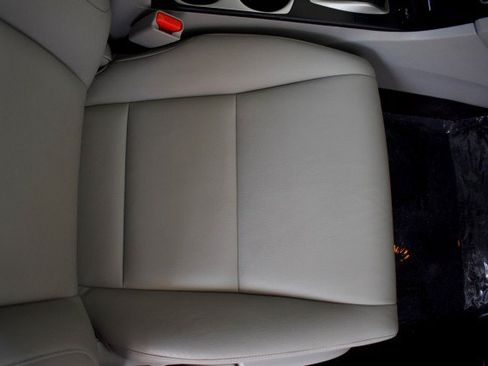 Used 2016 Acura ILX FWD image 37
