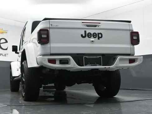 Used 2023 Jeep Gladiator Overland AWD/4WD image 52