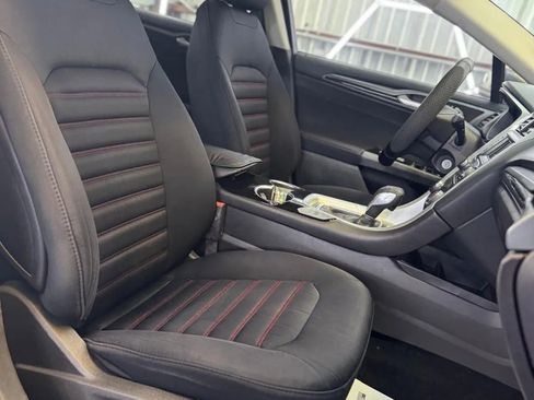 Used 2016 Ford Fusion SE w/ Equipment Group 201A image 36