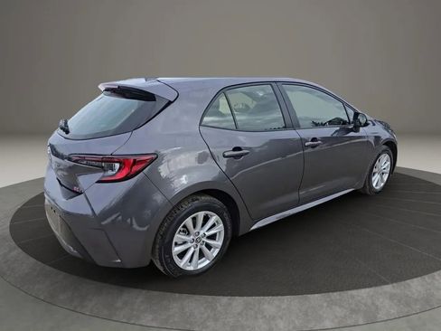 Used 2025 Toyota Corolla SE FWD image 4