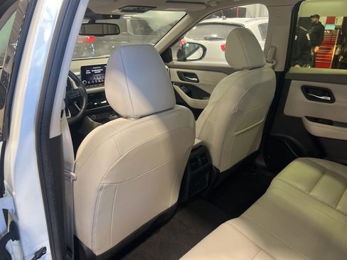 Certified 2023 Nissan Rogue SL image 10