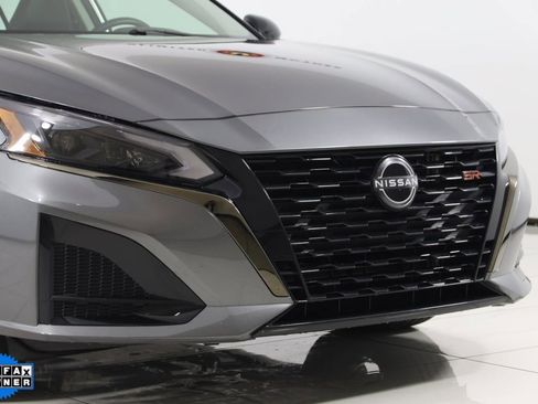 Used 2023 Nissan Altima 2.5 SR image 30