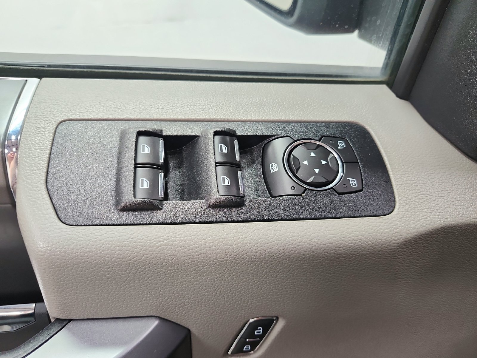 Used 2020 Ford F150 XLT w/ Equipment Group 302A Luxury AWD/4WD image 33