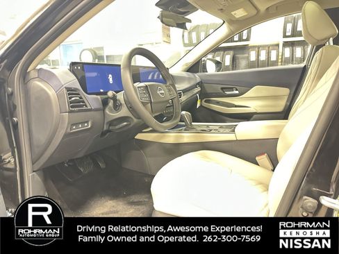 New 2026 Nissan Sentra SL w/ Floor Mat Package FWD image 5