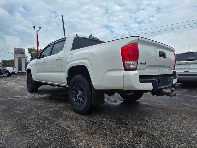 Used 2016 Toyota Tacoma SR AWD/4WD image 5