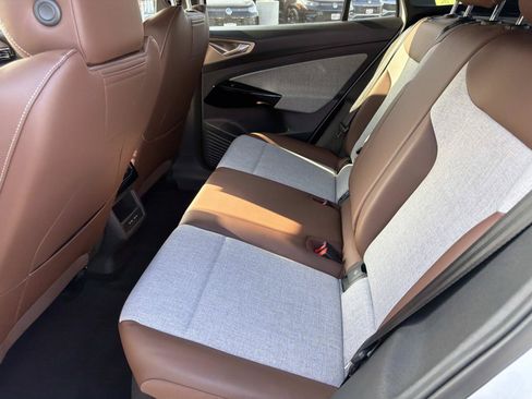 Certified 2023 Volkswagen ID.4 Pro RWD image 11