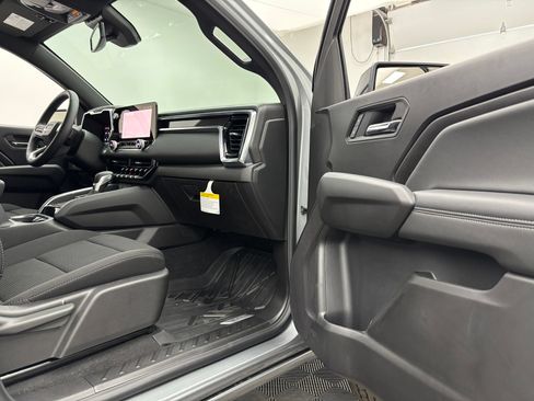 New 2026 GMC Canyon Elevation w/ Convenience Package RWD image 28