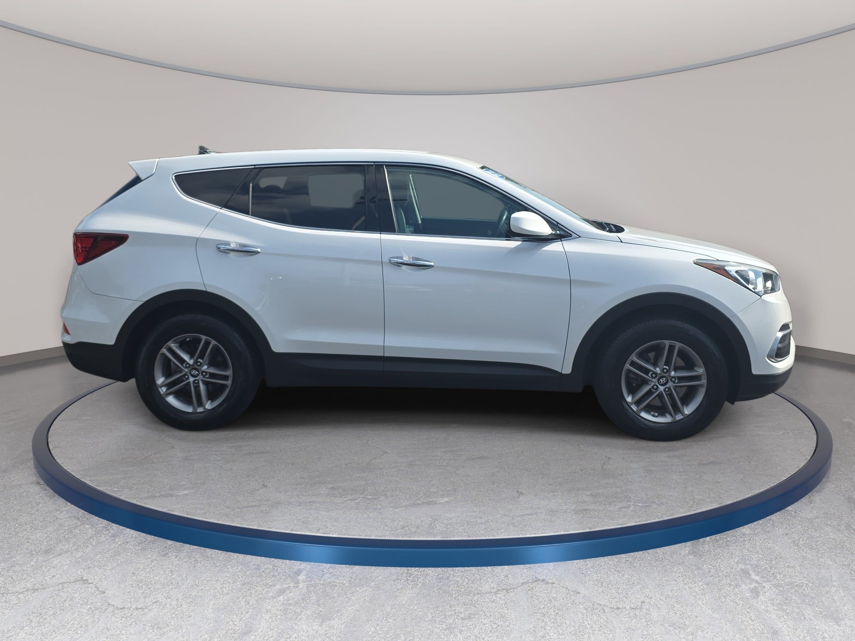 Used 2018 Hyundai Santa Fe Sport FWD image 4
