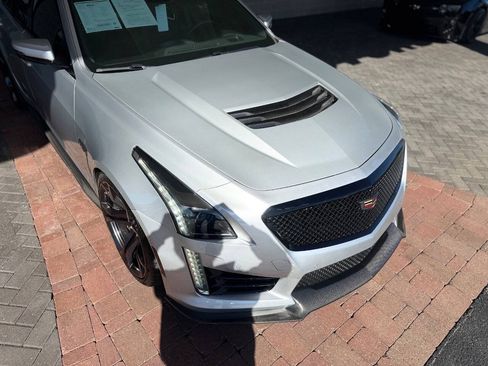 Used 2016 Cadillac CTS V w/ Luxury Package RWD image 37