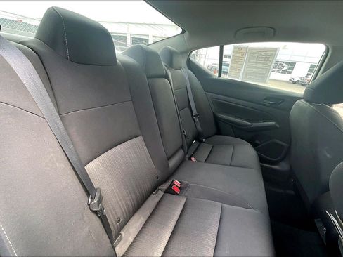 Used 2025 Nissan Altima 2.5 SV FWD image 20
