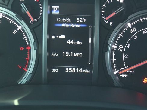 Used 2022 Toyota 4Runner Limited image 28