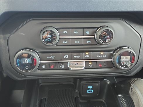 New 2025 Ford Bronco Raptor w/ Interior Carbon Fiber Pack image 23