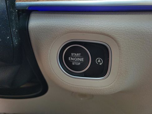 Used 2024 Mercedes-Benz GLE 350 4MATIC image 22