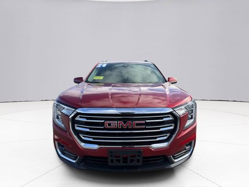 Used 2024 GMC Terrain SLT w/ Infotainment Package II AWD/4WD image 13