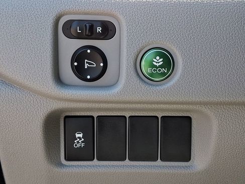 Used 2017 Honda Pilot EX image 24