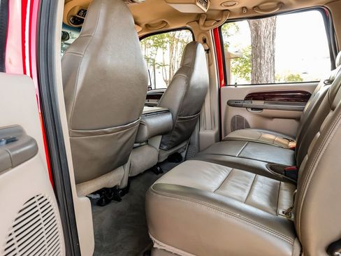 Used 2004 Ford Excursion Eddie Bauer image 30