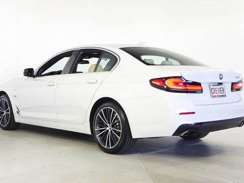 Used 2023 BMW 530e 530e iPerformance w/ Convenience Package image 9