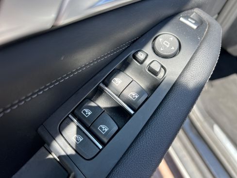 Used 2021 BMW X5 xDrive40i w/ Executive Package AWD/4WD image 15