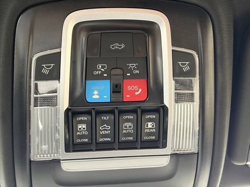 New 2026 RAM 1500 Laramie AWD/4WD image 44