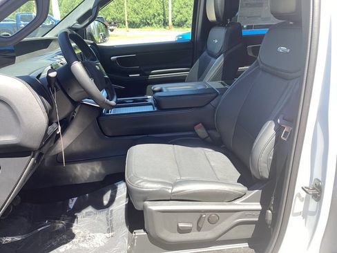 New 2026 Ford Expedition Max Platinum w/ Stealth Appearance Package AWD/4WD image 7