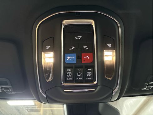 New 2025 Jeep Grand Cherokee L Limited image 33