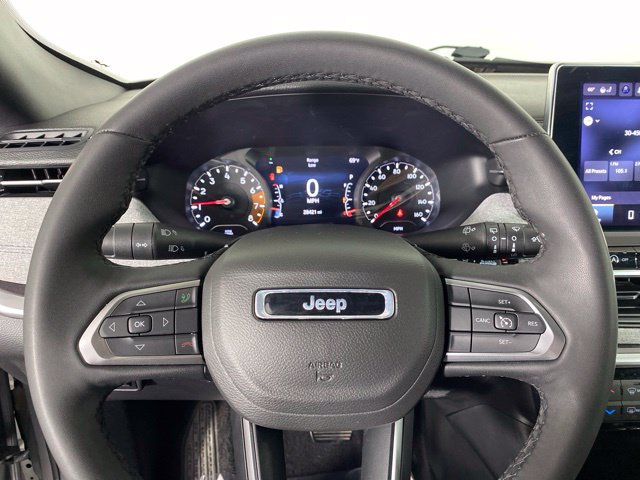 Used 2023 Jeep Compass Latitude w/ Convenience Group AWD/4WD image 20