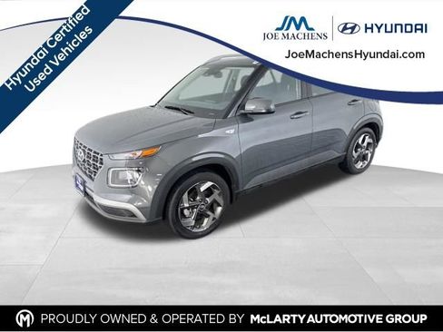Used 2025 Hyundai Venue SEL FWD image 4