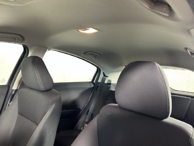 Used 2022 Honda HR-V LX image 12