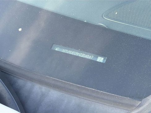 Used 2021 GMC Sierra 1500 SLT w/ SLT Convenience Package image 32