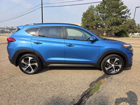 Used 2016 Hyundai Tucson Limited w/ Option Group 03 AWD/4WD image 9