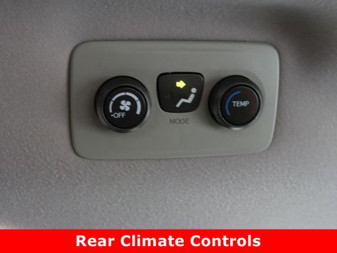 Used 2011 Toyota Sienna LE image 26