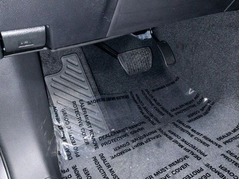 New 2026 Toyota Tundra Platinum AWD/4WD image 39